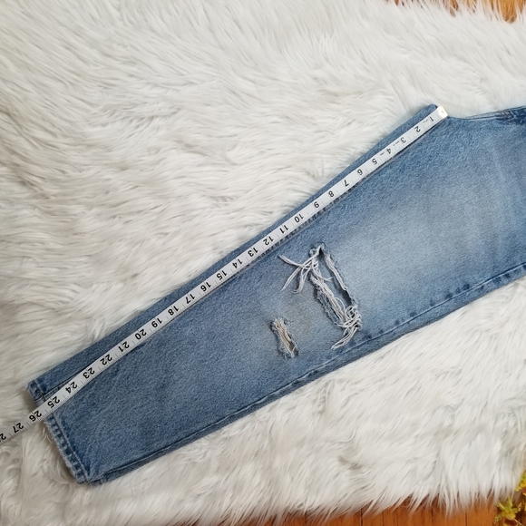 ZARA HI-RISE Distressed Jeans Color Light Blue Wash, SIZE 6.... - Picture 13 of 16